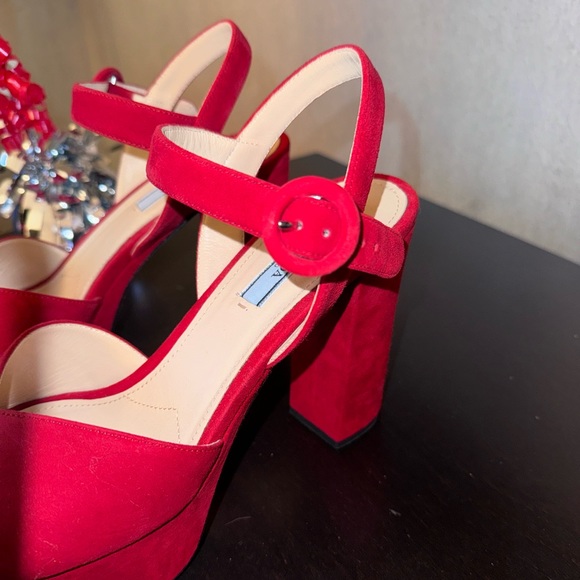 Prada heels - Picture 5 of 10